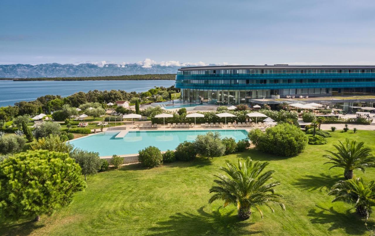 ファルケンステインナー ホテル&スパ ラデラ ペトルチャネ エクステリア 写真 The Westin Resort Lake Annecy
