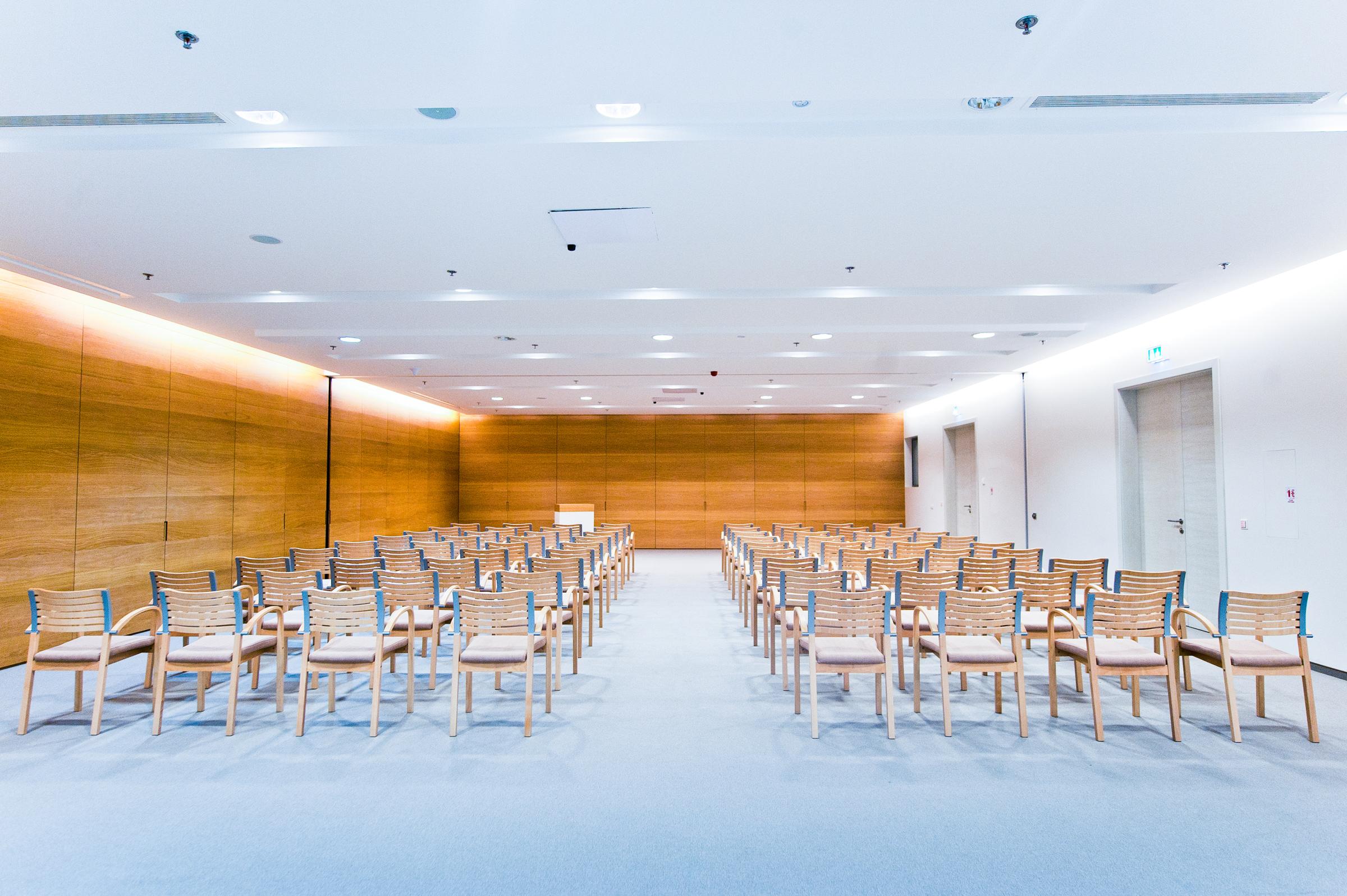 ファルケンステインナー ホテル&スパ ラデラ ペトルチャネ エクステリア 写真 The main conference room